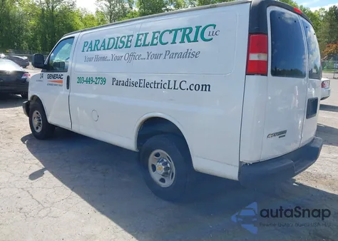 2014 Chevrolet Express 2500 Work Van z USA, uszkodzony, nr VIN 1GCWGFFA7E1137334